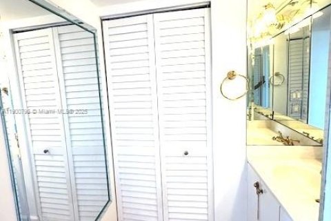Copropriété à louer à Aventura, Floride: 2 chambres, 114.55 m2 № 1951651 - photo 9
