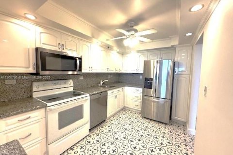 Condo à Aventura, Floride, 2 chambres  № 1951651