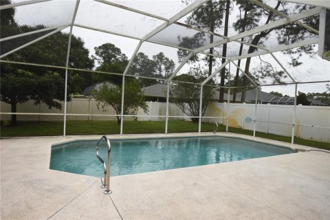Villa ou maison à louer à Palm Coast, Floride: 3 chambres, 203.83 m2 № 2419964 - photo 2