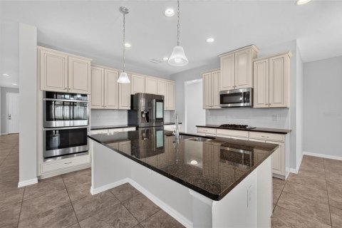 House in Riverview, Florida 4 bedrooms, 325.07 sq.m. № 2209035 - photo 10