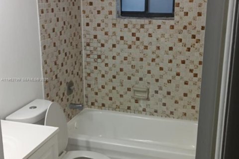 Condo in Miami, Florida, 3 bedrooms  № 2033360 - photo 10