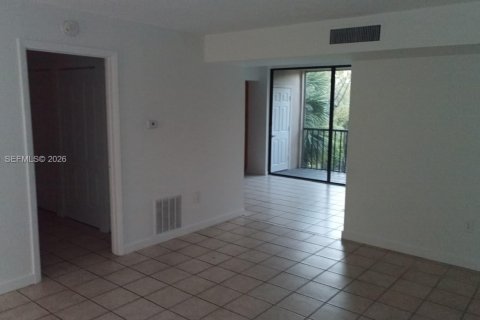 Condo in Miami, Florida, 3 bedrooms  № 2033360