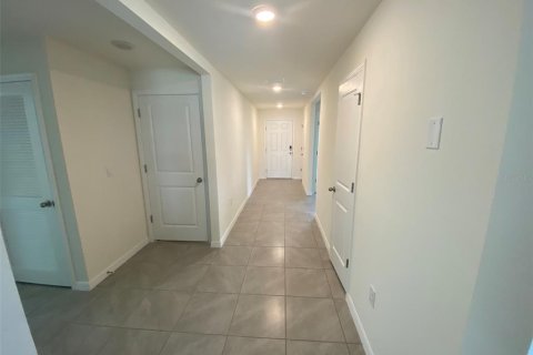 House in Ocala, Florida 4 bedrooms № 1552340 - photo 4
