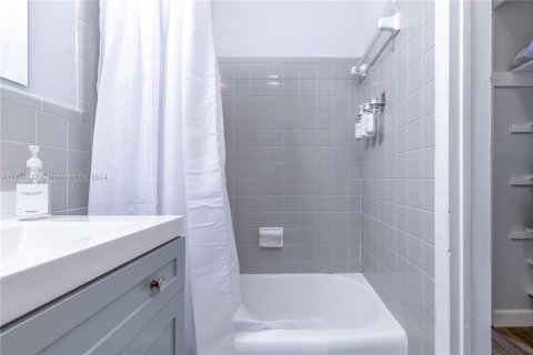 Immobilier commercial à vendre à Fort Lauderdale, Floride № 1985463 - photo 13