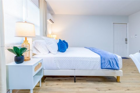 Immobilier commercial à vendre à Fort Lauderdale, Floride № 1985463 - photo 19