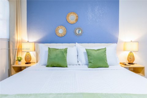 Immobilier commercial à vendre à Fort Lauderdale, Floride № 1985463 - photo 20