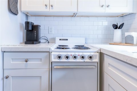 Immobilier commercial à vendre à Fort Lauderdale, Floride № 1985463 - photo 30