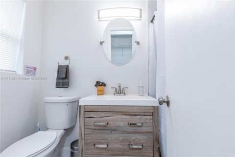 Immobilier commercial à vendre à Fort Lauderdale, Floride № 1985463 - photo 24