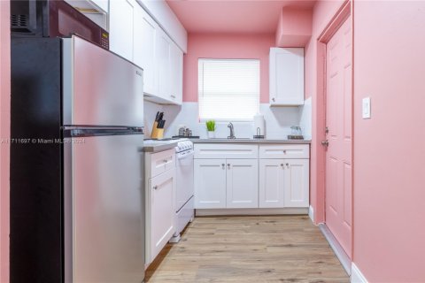 Immobilier commercial à vendre à Fort Lauderdale, Floride № 1985463 - photo 18