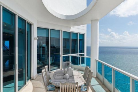 Condominio en venta en Lauderdale-by-the-Sea, Florida, 5 dormitorios, 602.01 m2 № 2174209 - foto 28
