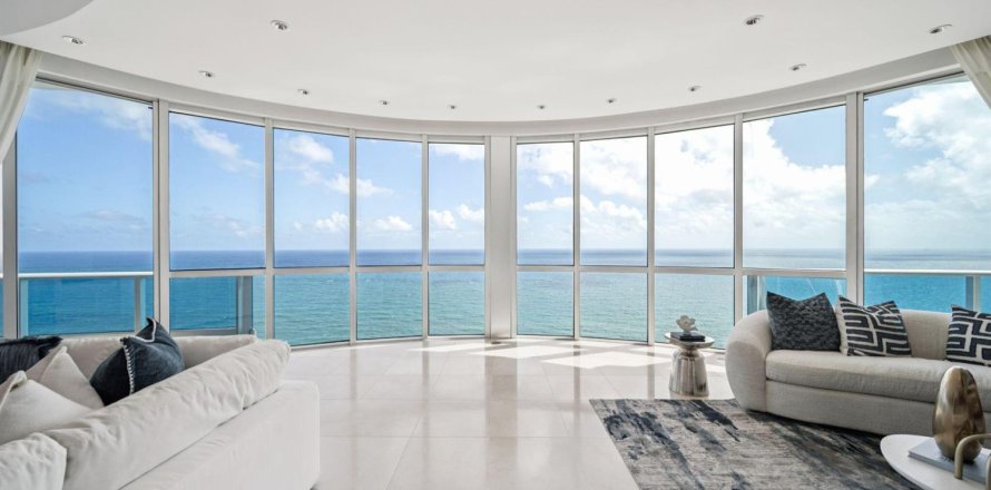 Condominio en Lauderdale-by-the-Sea, Florida, 5 dormitorios № 2174209