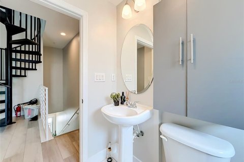 Condominio en venta en Orlando, Florida, 2 dormitorios, 135.17 m2 № 2156868 - foto 26