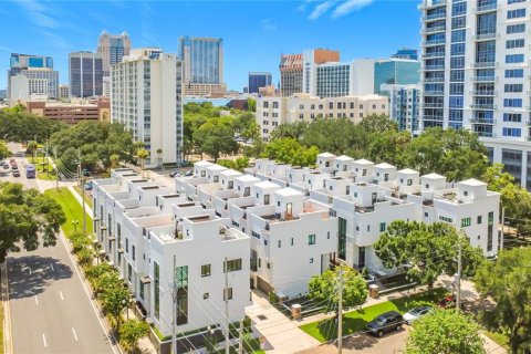 Condominio en venta en Orlando, Florida, 2 dormitorios, 135.17 m2 № 2156868 - foto 2