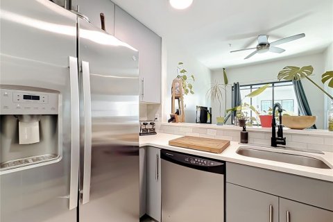 Condominio en venta en Orlando, Florida, 2 dormitorios, 135.17 m2 № 2156868 - foto 13
