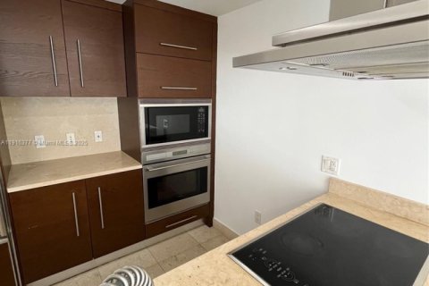 Купить кондоминиум в Майами, Флорида 1 спальня, 91.42м2, № 1970876 - фото 5