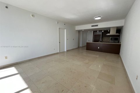 Купить кондоминиум в Майами, Флорида 1 спальня, 91.42м2, № 1970876 - фото 2