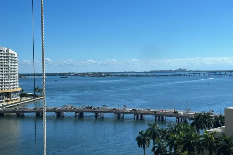 Купить кондоминиум в Майами, Флорида 1 спальня, 91.42м2, № 1970876 - фото 17