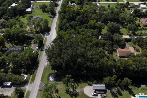 Terreno en venta en Loxahatchee Groves, Florida № 1949938 - foto 8