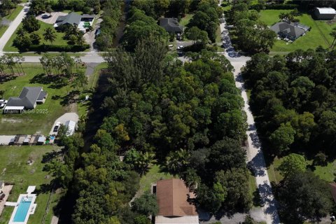 Terreno en venta en Loxahatchee Groves, Florida № 1949938 - foto 7