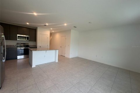 Touwnhouse à louer à Davenport, Floride: 3 chambres, 134.8 m2 № 2095347 - photo 5