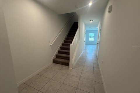Touwnhouse à louer à Davenport, Floride: 3 chambres, 134.8 m2 № 2095347 - photo 3