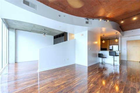 Condo in Orlando, Florida, 1 bedroom  № 1835227 - photo 5