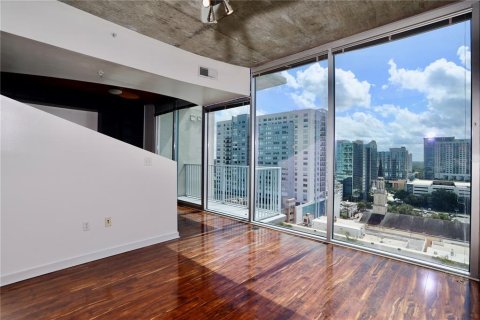 Condo in Orlando, Florida, 1 bedroom  № 1835227 - photo 11