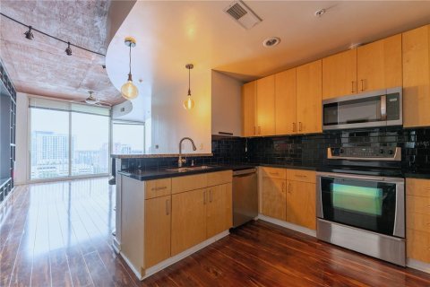 Condo in Orlando, Florida, 1 bedroom  № 1835227 - photo 3
