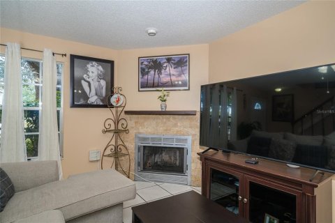 Adosado en venta en Tampa, Florida, 2 dormitorios, 120.96 m2 № 2234505 - foto 7
