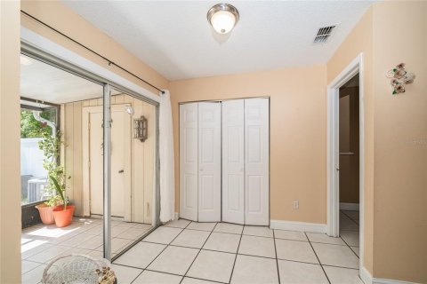 Adosado en venta en Tampa, Florida, 2 dormitorios, 120.96 m2 № 2234505 - foto 11