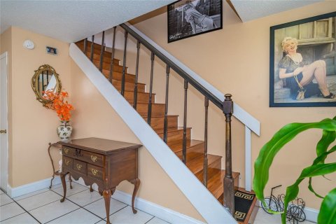 Adosado en venta en Tampa, Florida, 2 dormitorios, 120.96 m2 № 2234505 - foto 18