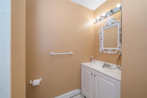 Adosado en venta en Tampa, Florida, 2 dormitorios, 120.96 m2 № 2234505 - foto 10