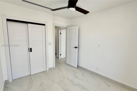 Adosado en alquiler en North Miami Beach, Florida, 3 dormitorios, 227.61 m2 № 2054642 - foto 15