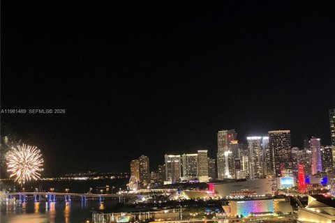 Купить кондоминиум в Майами, Флорида 2 спальни, 97.36м2, № 2047087 - фото 16