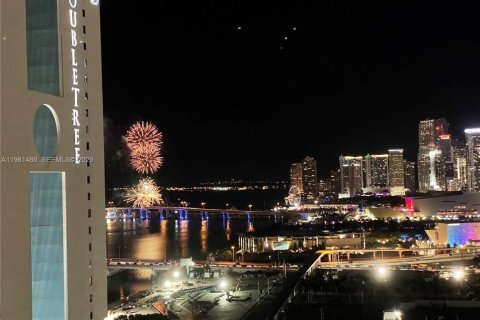 Купить кондоминиум в Майами, Флорида 2 спальни, 97.36м2, № 2047087 - фото 14