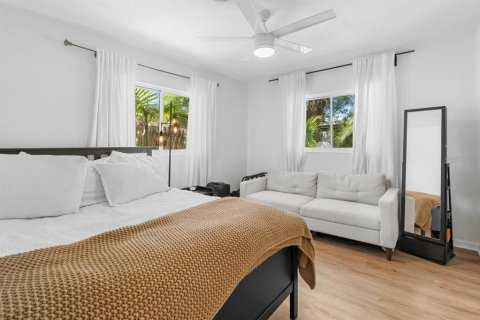 Villa ou maison à vendre à Largo, Floride: 2 chambres, 114.73 m2 № 2137790 - photo 21
