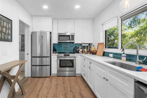 Villa ou maison à vendre à Largo, Floride: 2 chambres, 114.73 m2 № 2137790 - photo 13