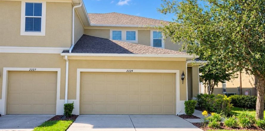 Touwnhouse à Brandon, Floride 3 chambres, 172.8 m2 № 2421792