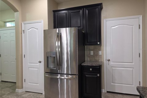 Touwnhouse à louer à Brandon, Floride: 3 chambres, 172.8 m2 № 2421792 - photo 11