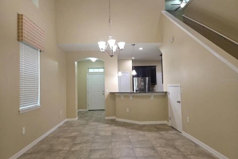 Touwnhouse à louer à Brandon, Floride: 3 chambres, 172.8 m2 № 2421792 - photo 6