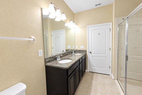 Touwnhouse à louer à Brandon, Floride: 3 chambres, 172.8 m2 № 2421792 - photo 23