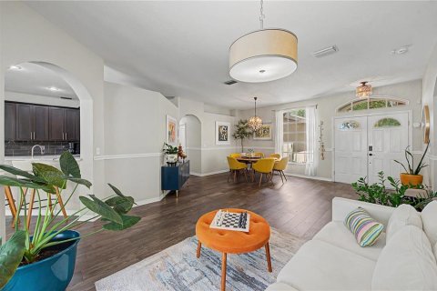Villa ou maison à vendre à Tampa, Floride: 4 chambres, 209.49 m2 № 2314840 - photo 4