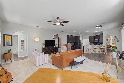 Villa ou maison à vendre à Tampa, Floride: 4 chambres, 209.49 m2 № 2314840 - photo 12