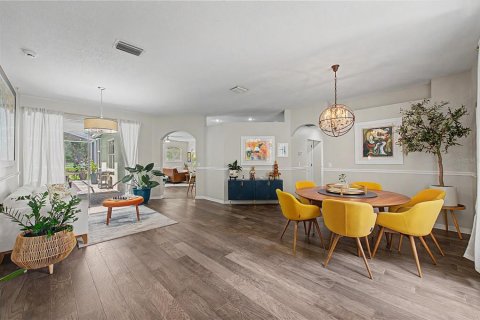 Villa ou maison à vendre à Tampa, Floride: 4 chambres, 209.49 m2 № 2314840 - photo 6