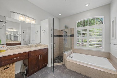 Villa ou maison à vendre à Tampa, Floride: 4 chambres, 209.49 m2 № 2314840 - photo 19