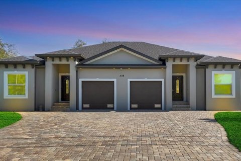 Commercial property in Rotonda, Florida 6 bedrooms, 242.66 sq.m. № 2350149