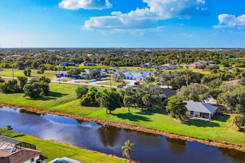 Immobilier commercial à vendre à Rotonda, Floride: 6 chambres, 242.66 m2 № 2350149 - photo 7