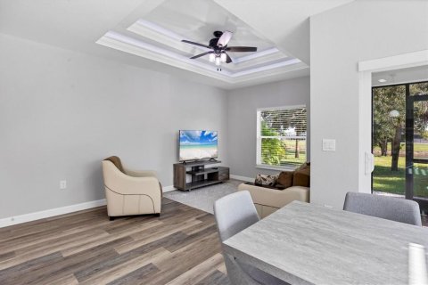 Immobilier commercial à vendre à Rotonda, Floride: 6 chambres, 242.66 m2 № 2350149 - photo 16