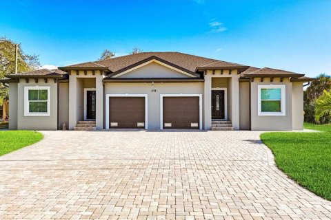 Immobilier commercial à vendre à Rotonda, Floride: 6 chambres, 242.66 m2 № 2350149 - photo 10