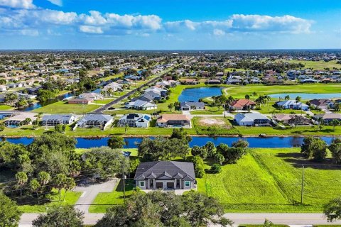 Immobilier commercial à vendre à Rotonda, Floride: 6 chambres, 242.66 m2 № 2350149 - photo 5